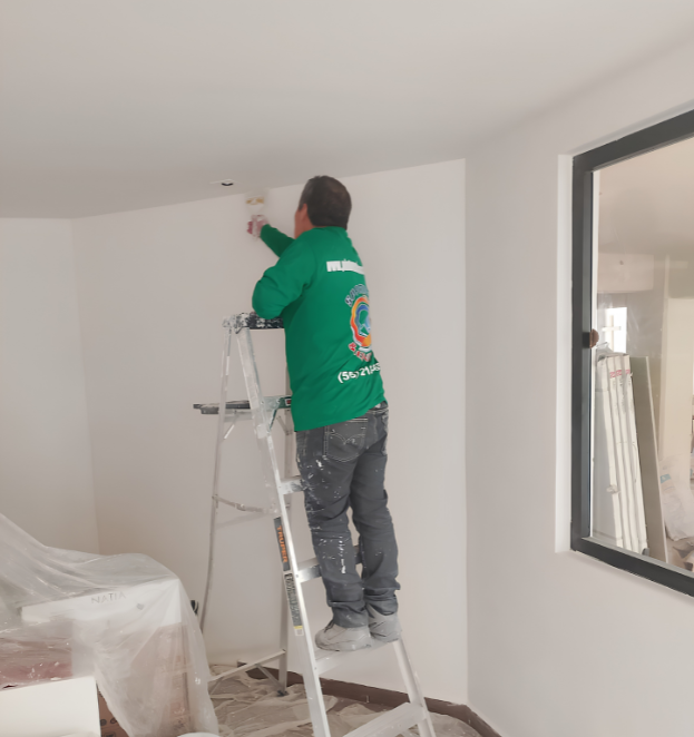 Pintores de casas CDMX renovando muros y espacios interiores