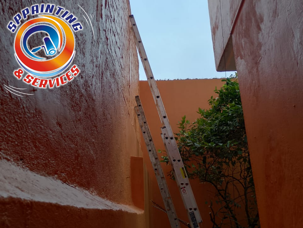 Pintor profesional de SPpainting reparando sustrato